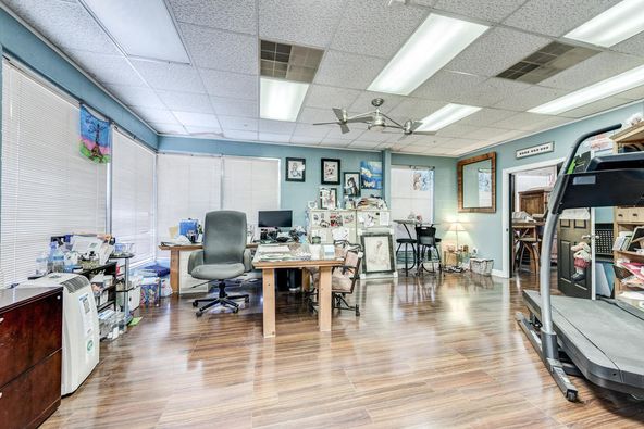 552 W Bedford Euless Rd, Hurst, TX 76053